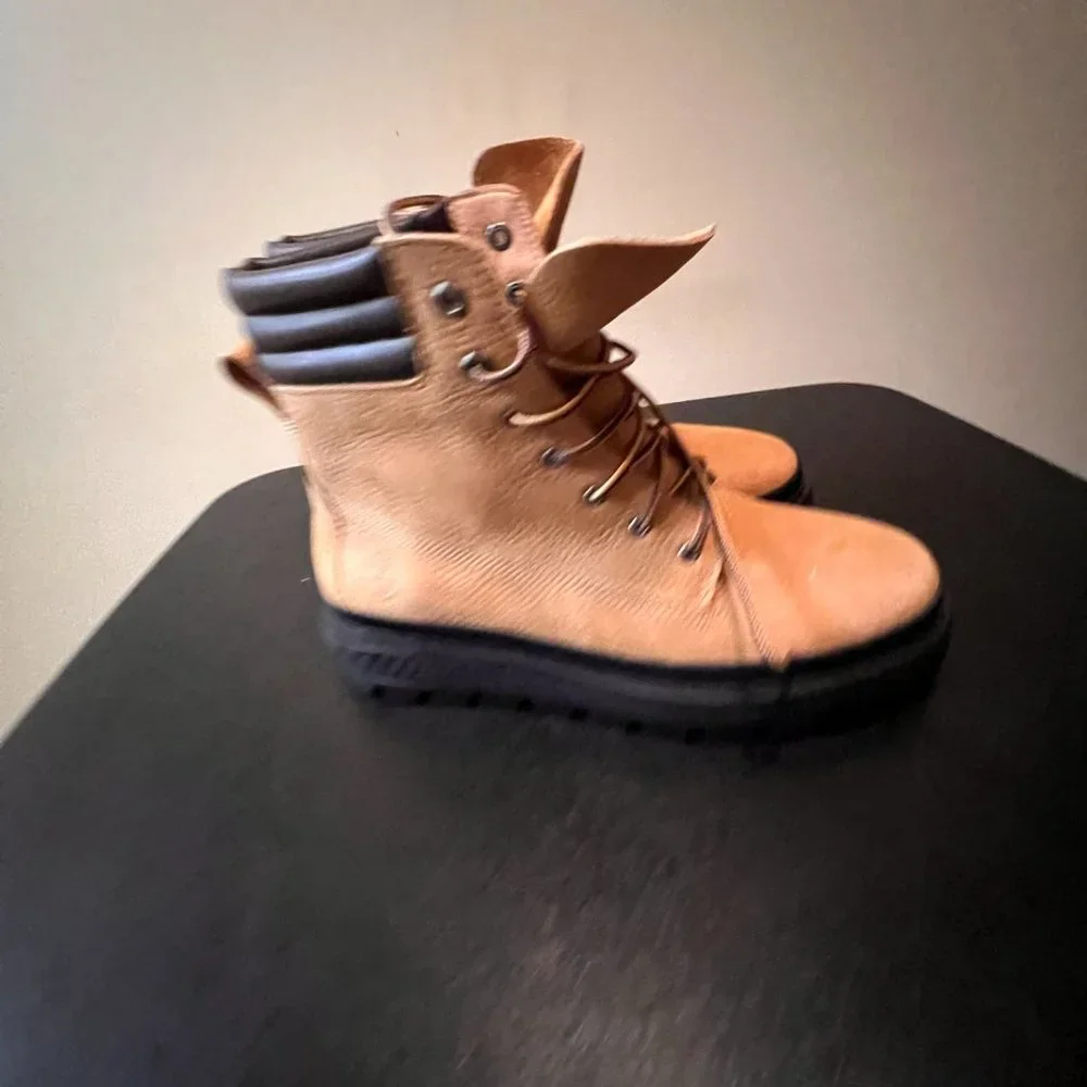 TIMBERLAND NWOT Wheat Nubuck Greyfield Leather Waterproof Lace-Up Boots S 8.5